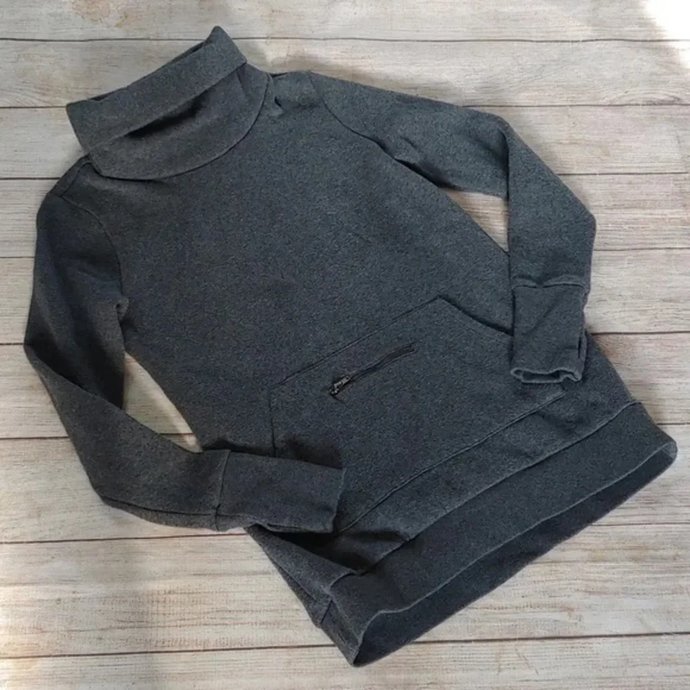 FABLETICS LONG SWEAT TURTLE NECK - Picture 2 of 8